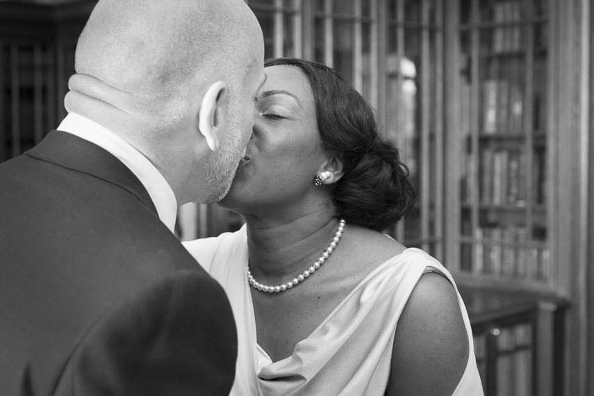 affordable wedding photographer Marriott Hotel County Hall London